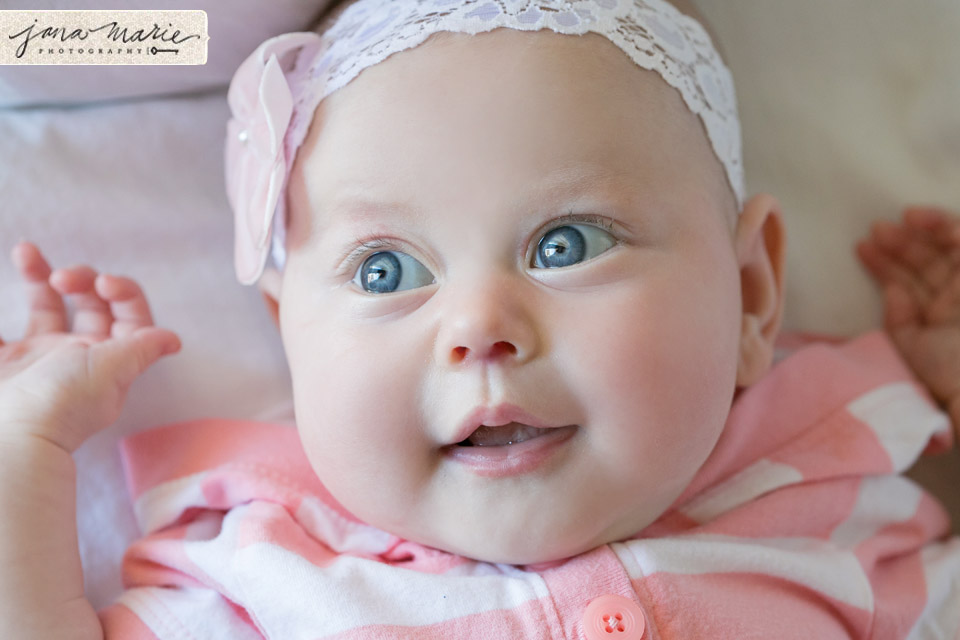 Destin baby photographers, Jana Marie, Newborn smiles, little girls