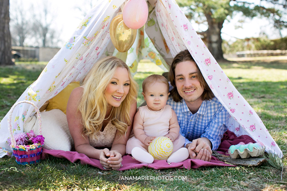 Easter pictures, Spring family portraits, Best KC portrait photographers, Lifestyle sessions, Jana Marie Photography, Loose Park, Natural Light Photography