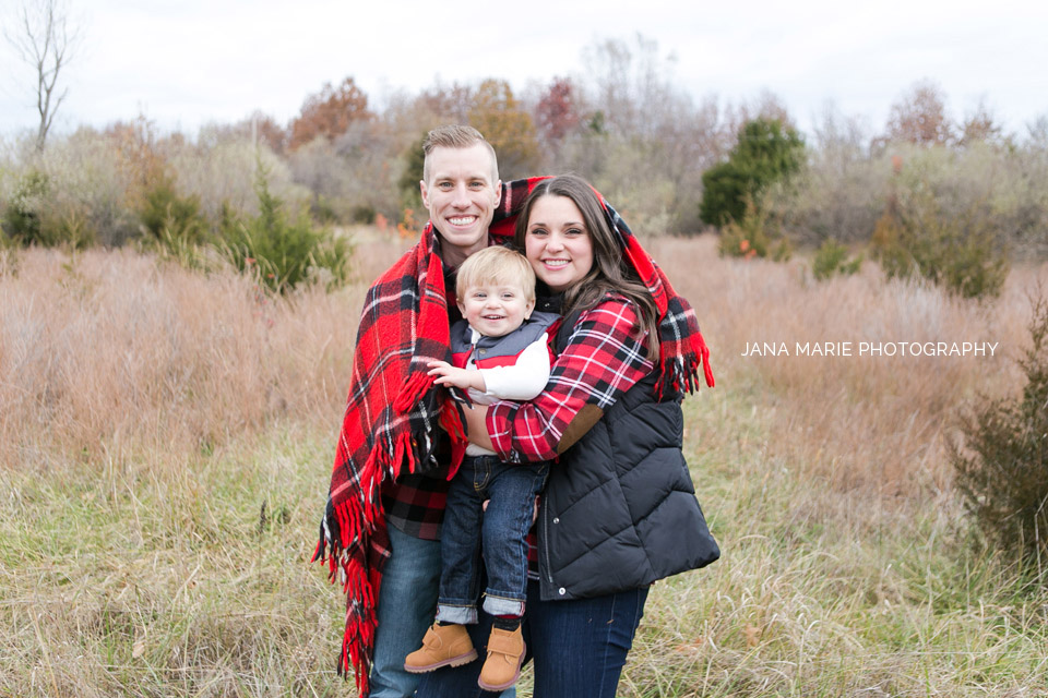 Tree farm pictures, Christmas photos, Family at Christmas, Blue Springs Lake, Jana Marie Photography, Kansas City family photographer