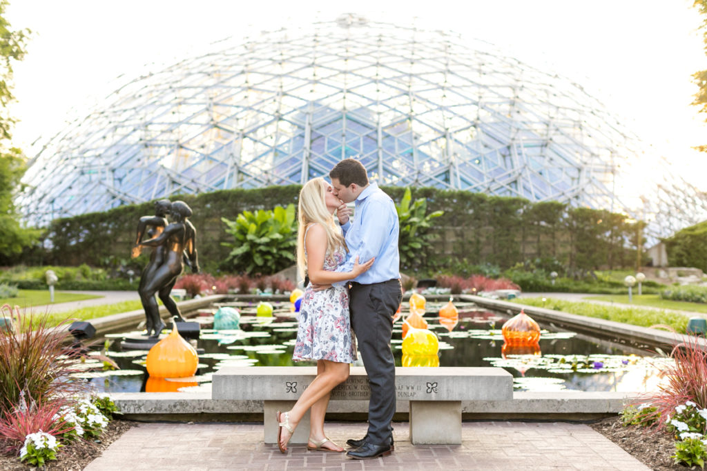 St Louis, Missouri Botanical Gardens, St Louis Photographer, Kansas City Photographer, St Louis Arch, Engagement Session, Missouri Weddings, Summer portraits, Flowers
